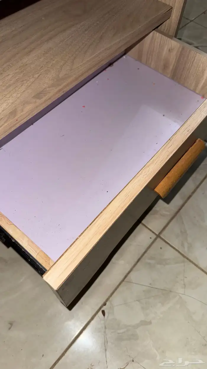 طاولة تلفزيون 2