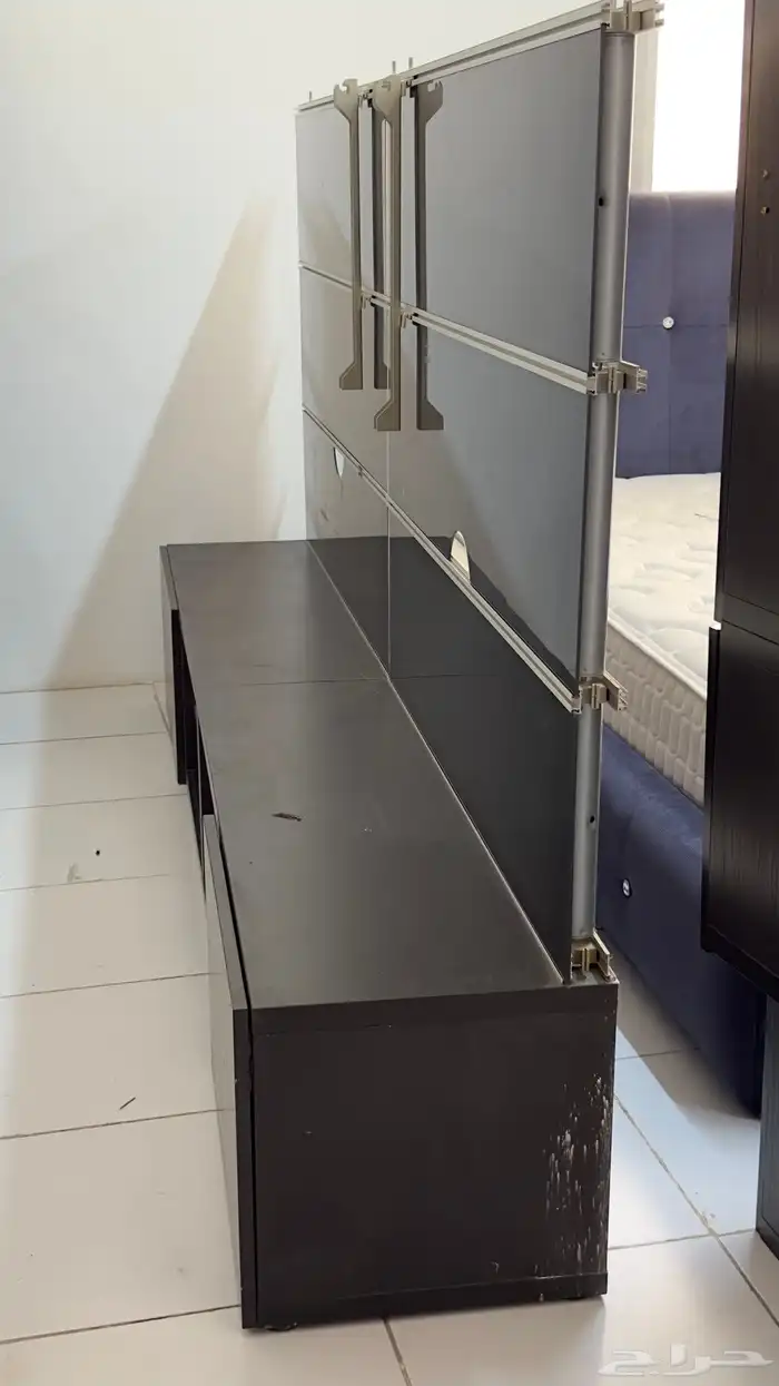 طاولة تلفزيون 2