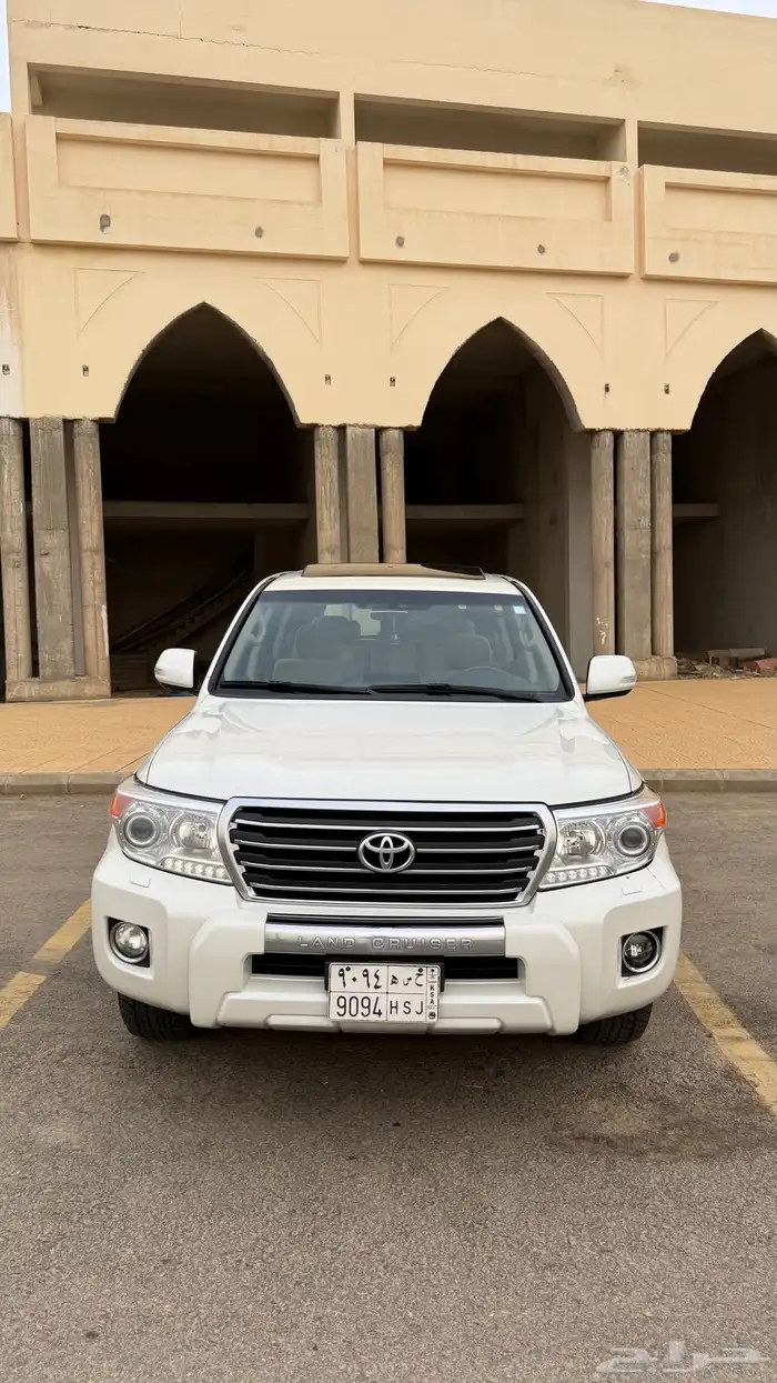 لاند كروزر 2014 V8 GXR 1