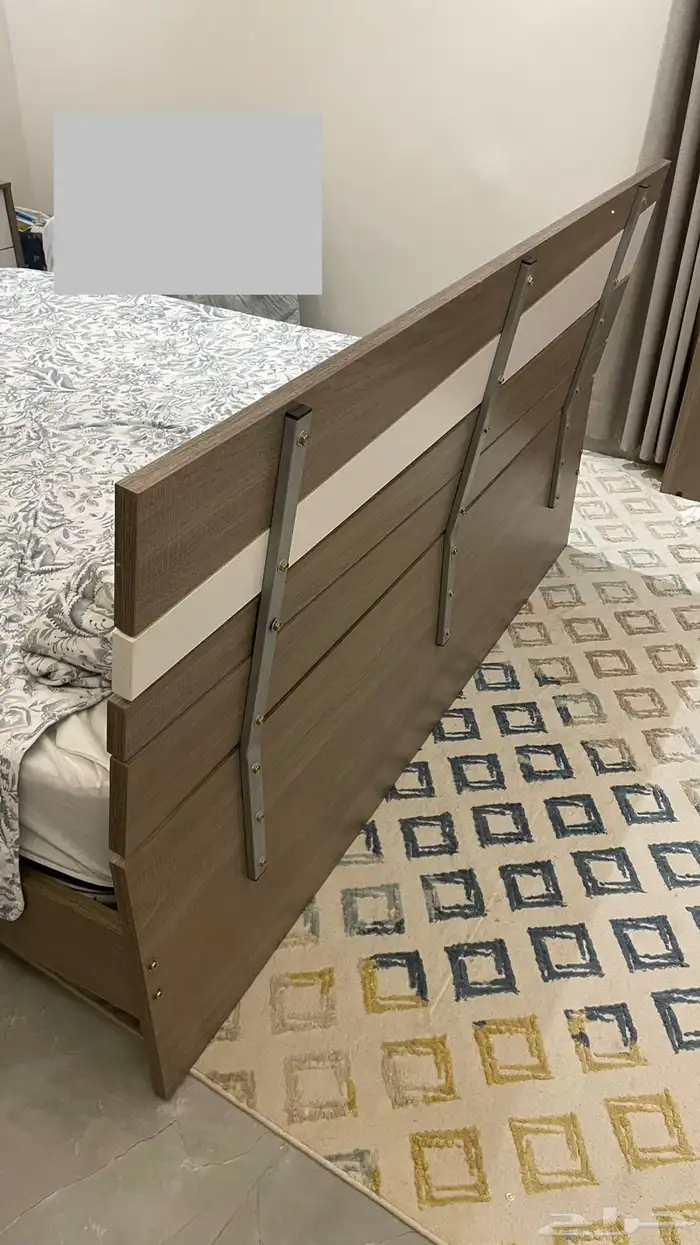 سرير من هوم سنتر 1