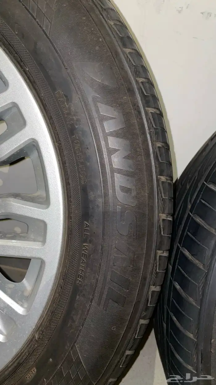 للبيع طقم جنوط كستم سييراgmc  كفرات Landsail XL 12