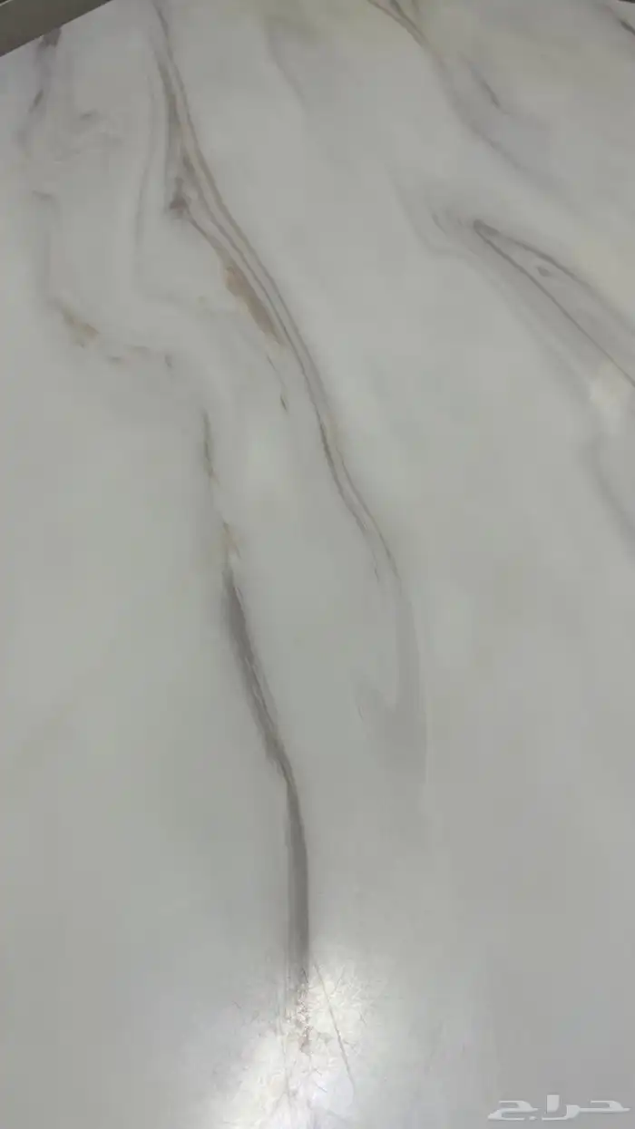 طاولة طعام 4