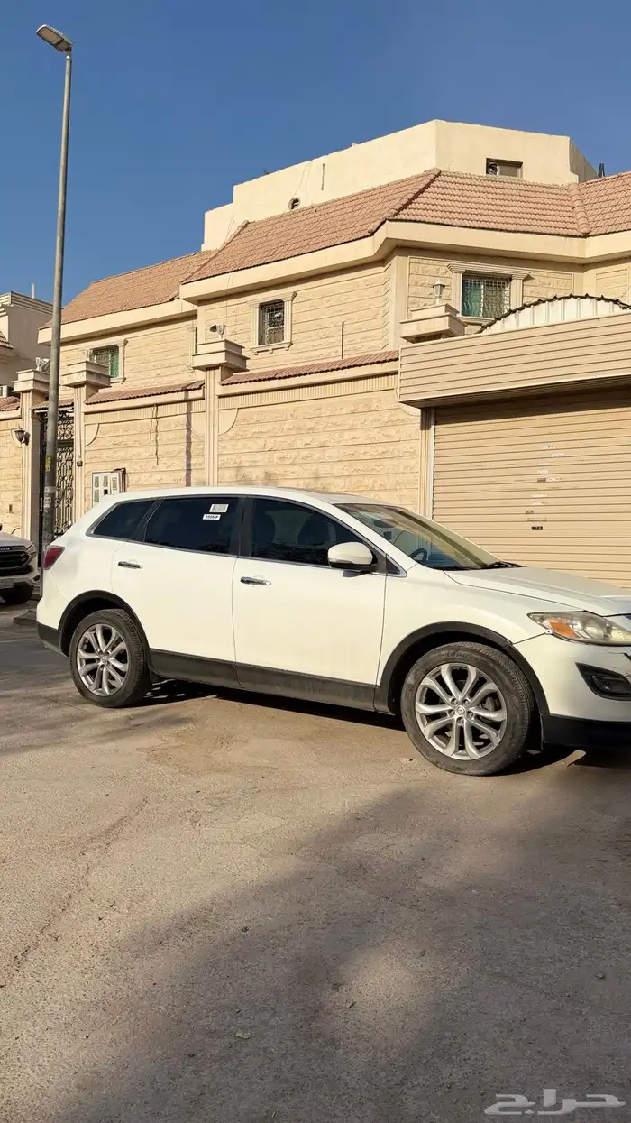 جيب مازدا 2012 CX-9 الممشى والصور واضحه امامكم 2
