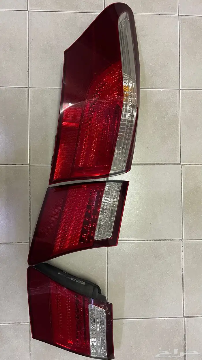 اسطبات شنطة لكزس LS460 اصلي 3