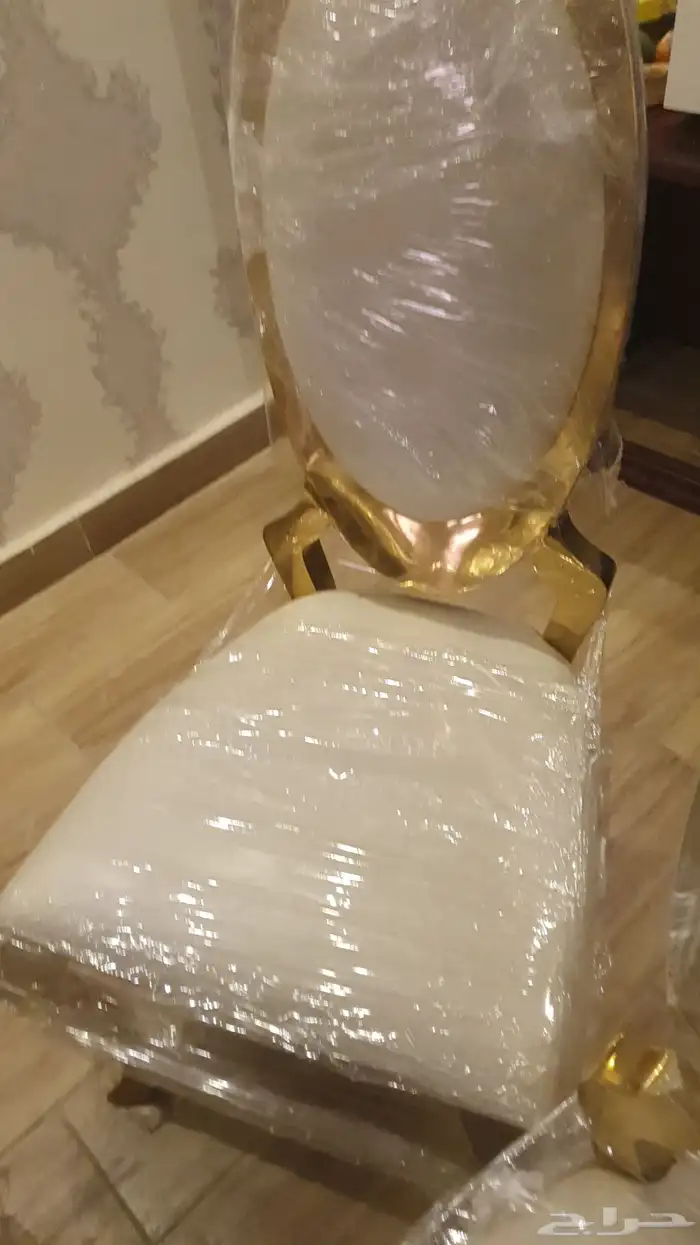 اثاث ثلاجه وطاولات ودواليب وكراسي وغساله وفرن واشياء أخرى 18