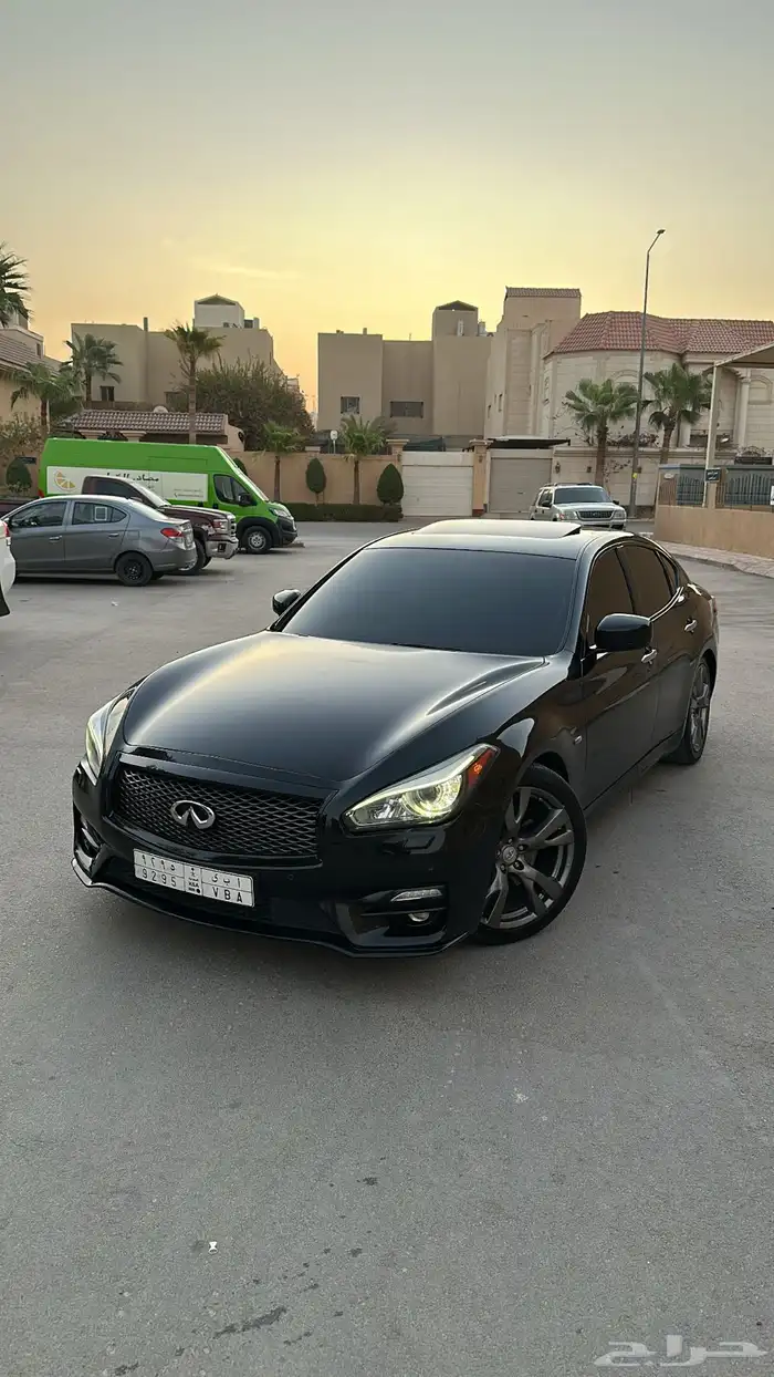 انفنيتي Q70S V8 نظيف جدا 3