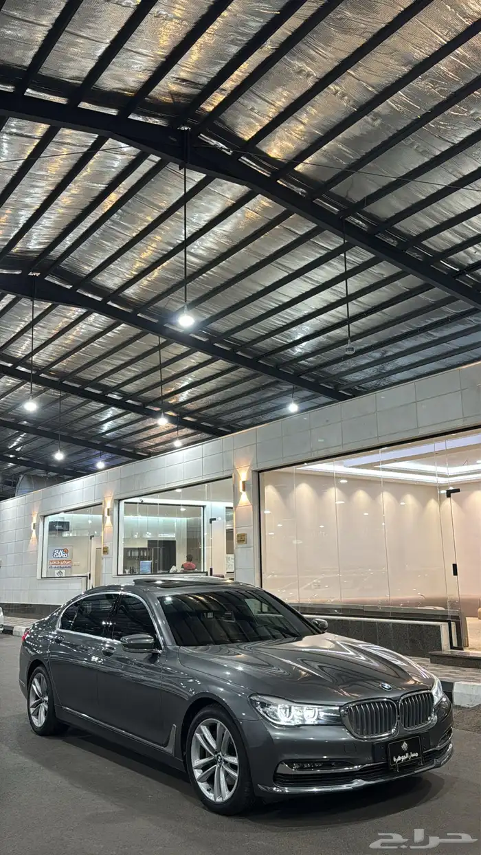 بي ام li 740 2019 عداد 78 الف . 1