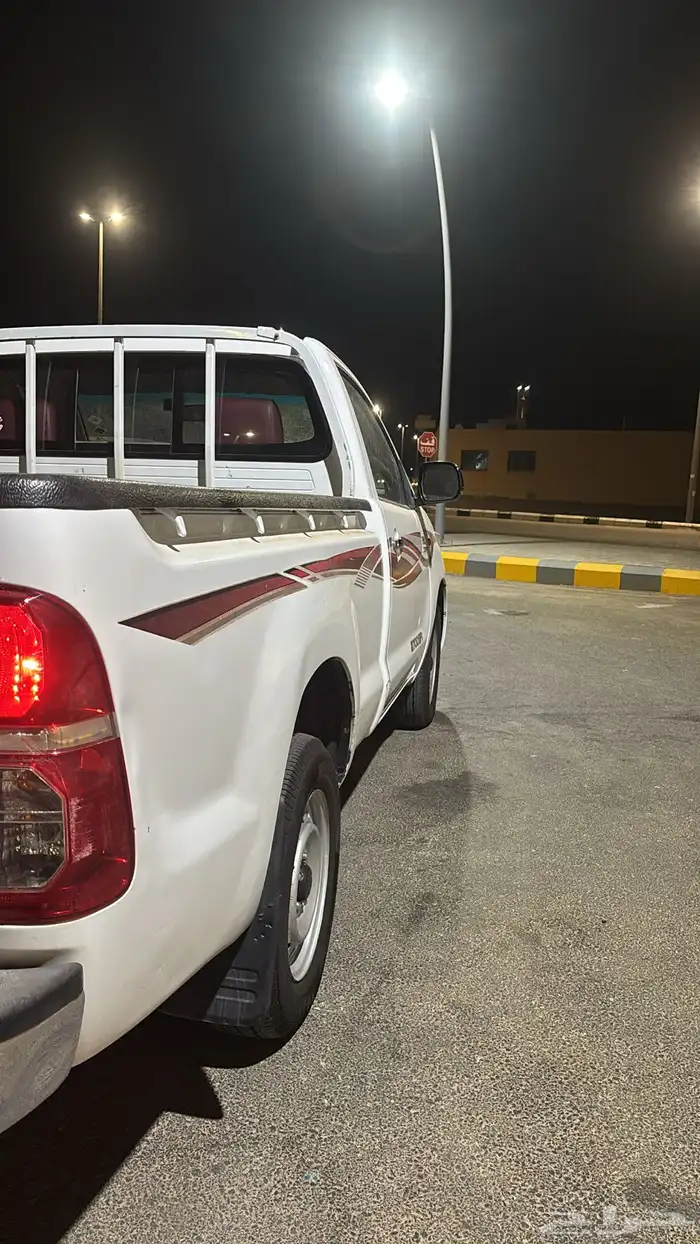 هايلوكس 2015GL 9