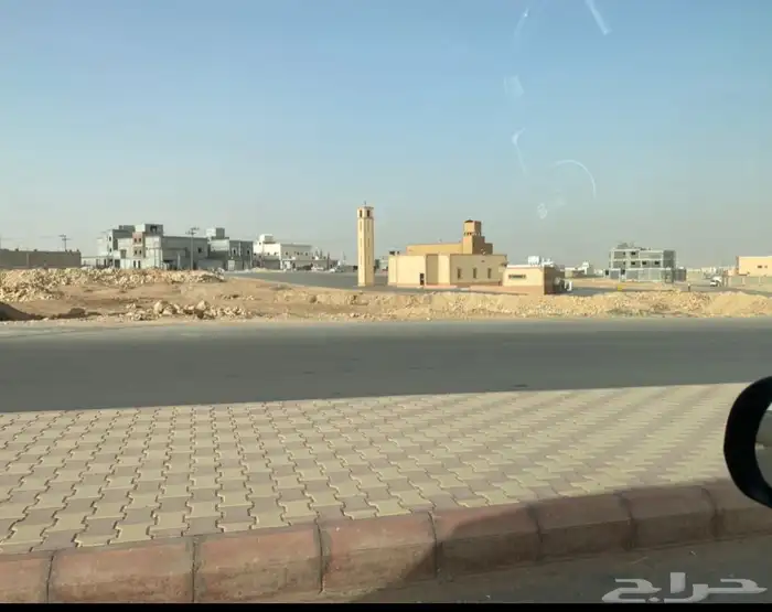 ارض حي مشرف شارع 30 بسعر مميز 1