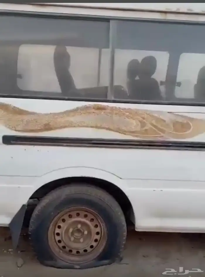 باص شغال للبيع ع الشرط يبغى شغل خفيف كفرات وبعض الصيانه ال 1
