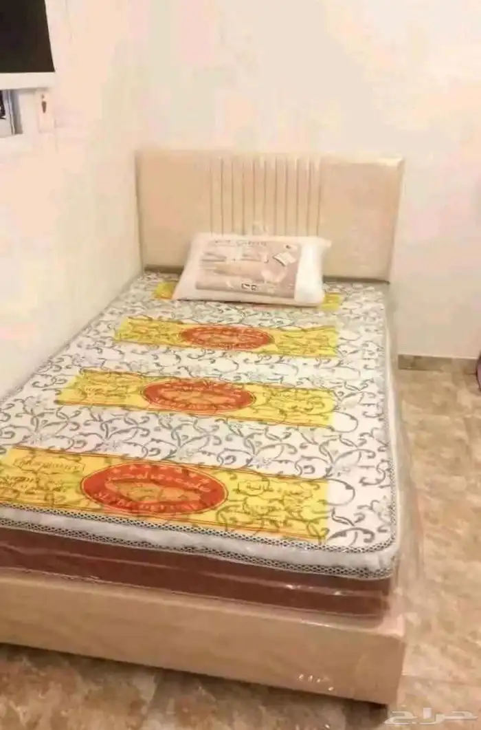 سرير نفرنوص مع مرتبه مع مخده 0