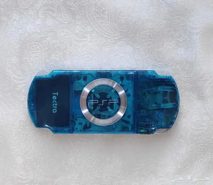 سوني PSP2000 مهكر مع بطارية وشاحن. ( من البحرين ونشحن 0