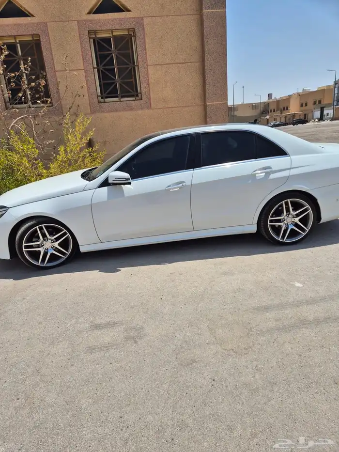 مرسيدس E300 2