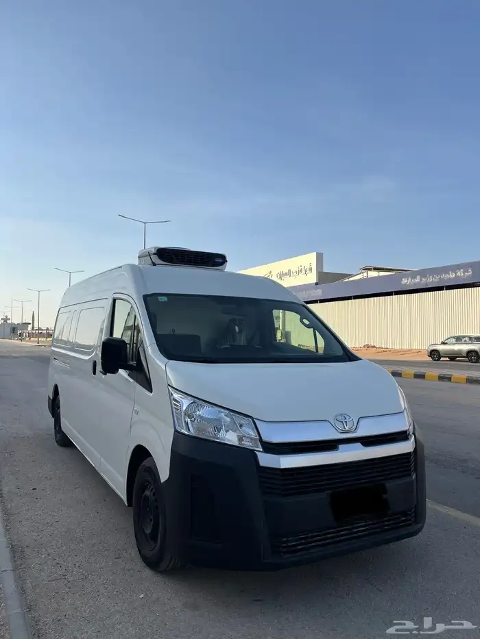 تويوتا باص فان بضاعه سقف عالي ثلاجة 2022 0