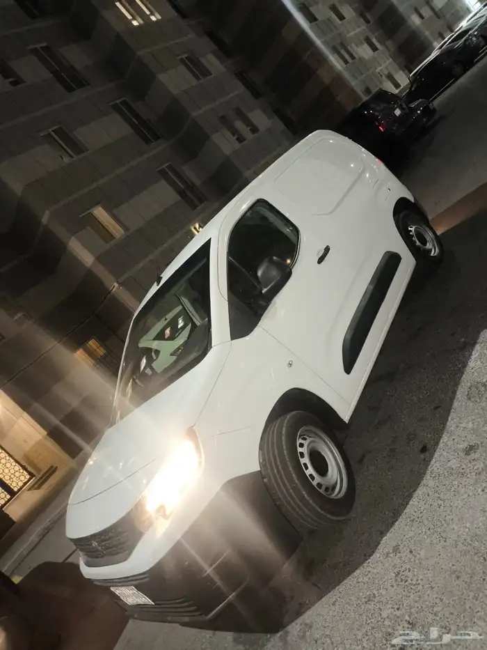 سياره بيجو 0