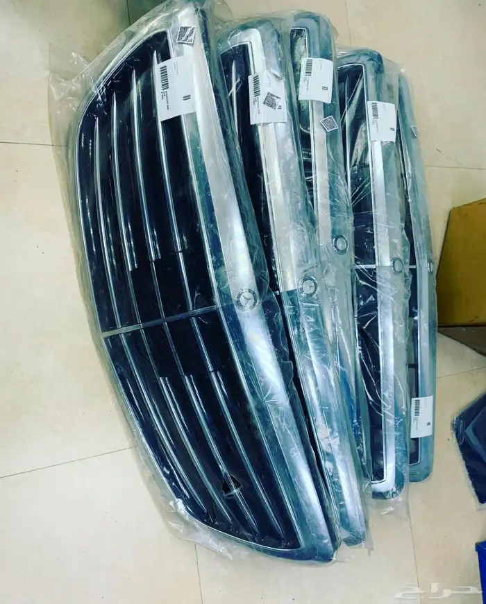 نوفر قطع غيار السيارات والدراجات الناريه مرسيدس و BMW 1