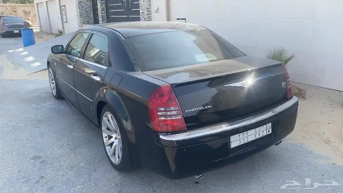 كرايسلر 2005 هيمي 5.7 نظيف للبيع استخدام او تشليح 1