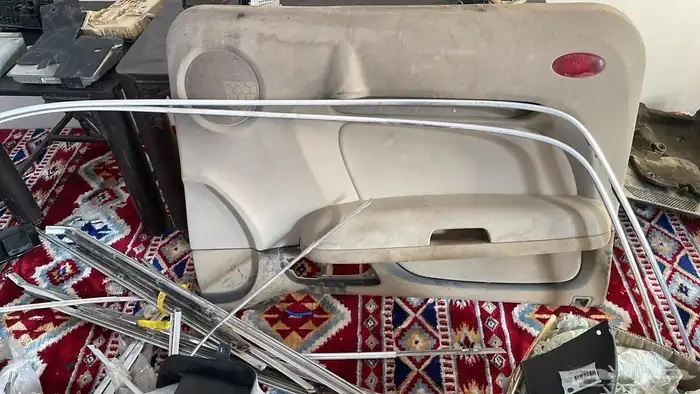 قطع غيار جديد مستعمل للبيع بالجمله 41