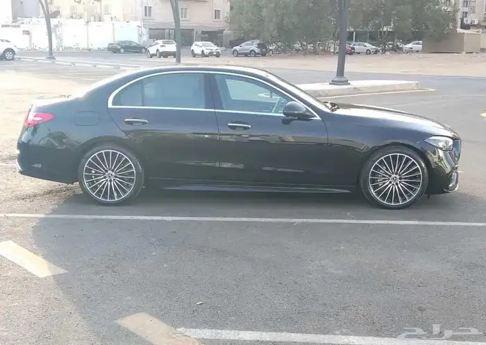 مرسيدس 2025 c200 فل كامل AMG جديده 24
