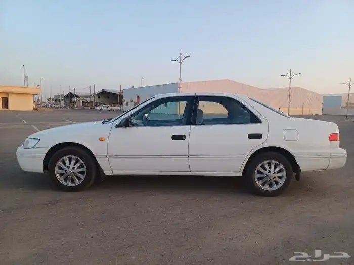 تويوتا كامري 2001 للبيع 3