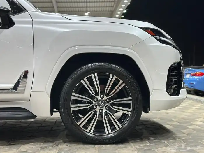 لكزس LX 600 BB موديل 2024 سعودي 7
