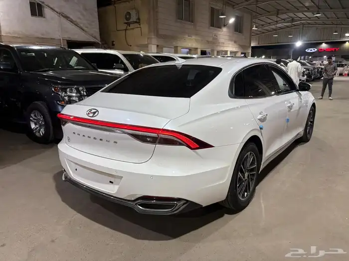 هيونداي ازيرا 2021 5