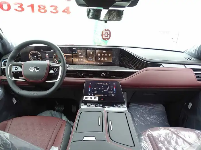 انفينتي QX80 اوتو جراف 2025 4