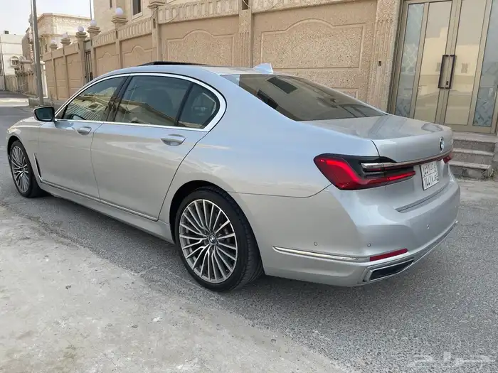للبيع بي ام 2020 6