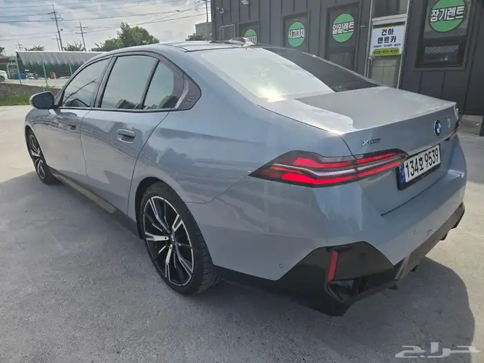 بي ام دبليو 530i M KIT 2024 3