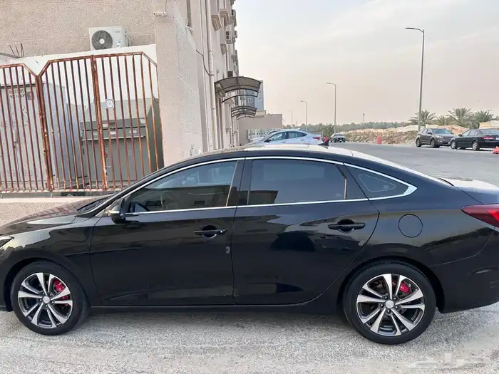شنجان للبيع الموتر نضيف الموقع لاحساء المركز 4