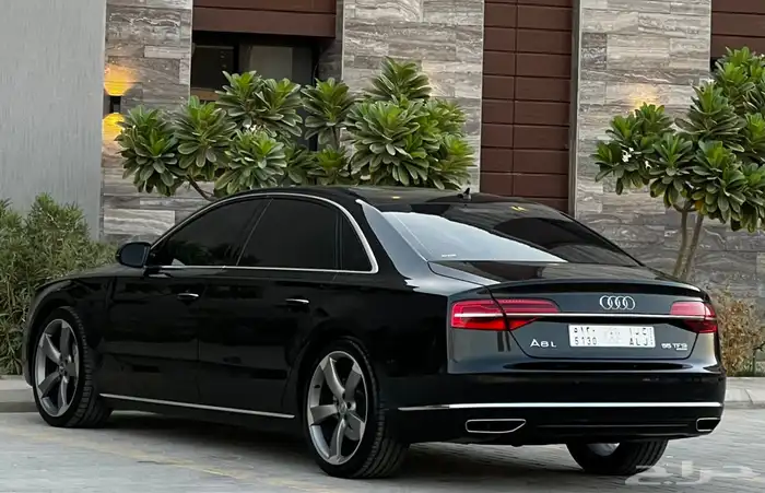 اودي A8 2015 فل كامل موتر مخزن ماشي 70 الف فقط شرط الفحص 16