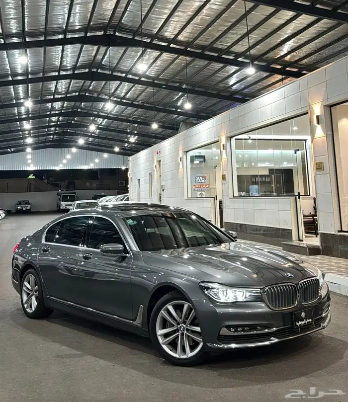 بي ام li 740 2019 عداد 78 الف . 0