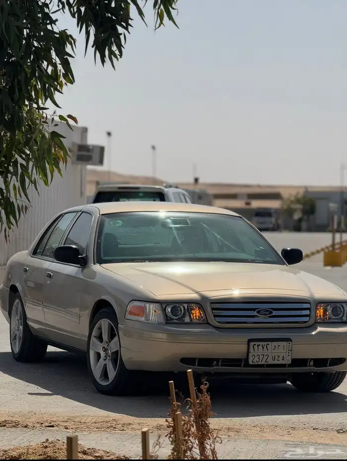 فورد فكتوريا 2009 1