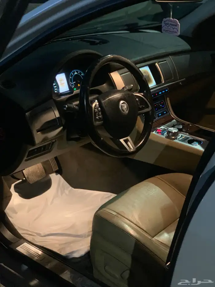 جاكوار Xf 0