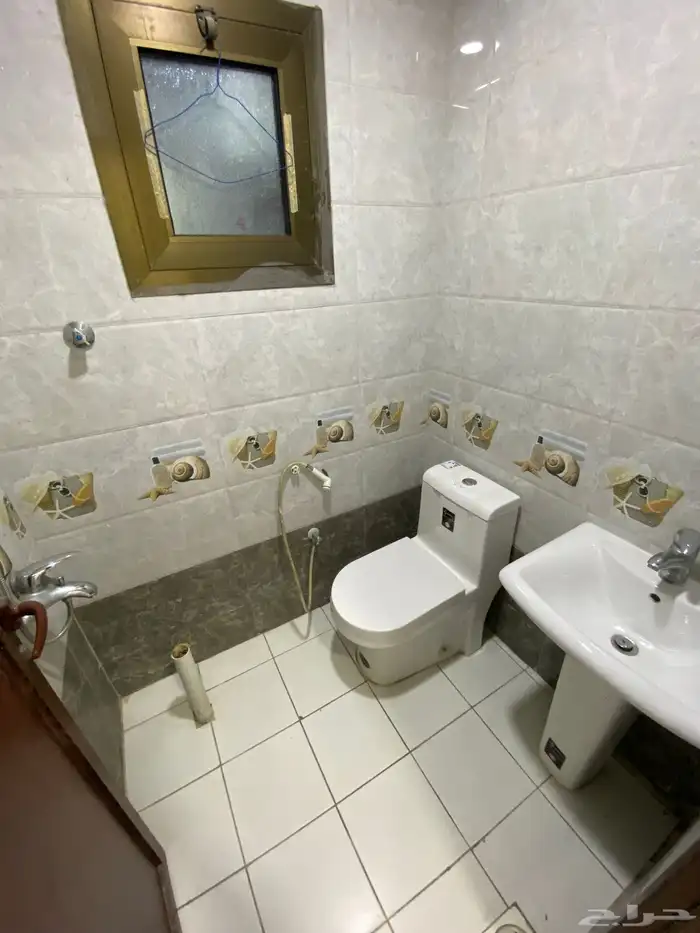 شقة سكنية للايجار بحي طيبة الدمام 5