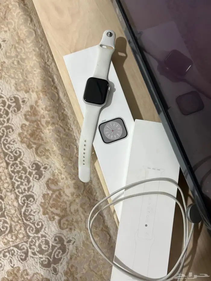 ساعة ابل 0