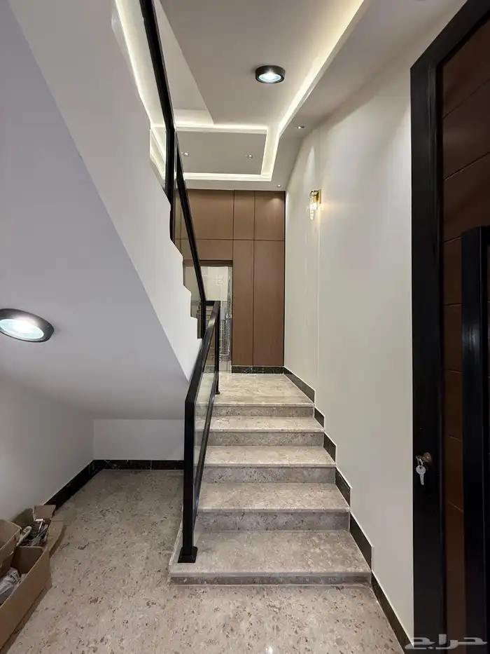 للبيع ارواف ارضيه ورواف علويه ابها المحاله بحواش من 720 الف 34