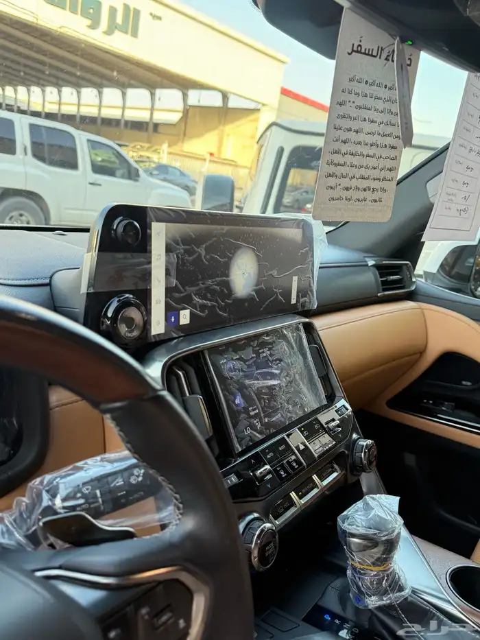 لكزس LX600 2023 عداد 22 الف BB بنزين خليجي 12