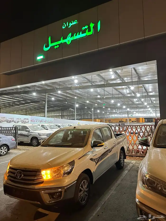 هايلوكس 2025 بنزين اصفار بطاقة كاش وبنك 13