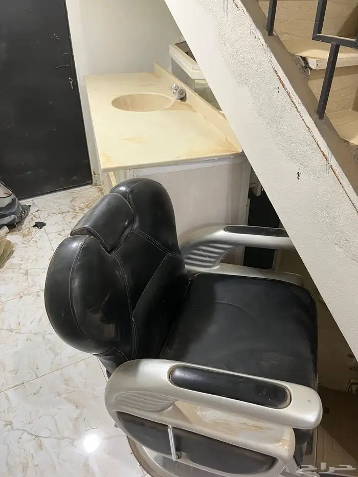 ديكور مع كرسي حلاق 1
