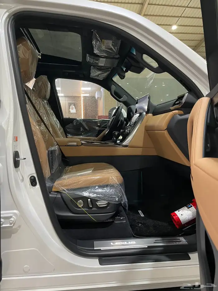 لكزس2025LX600BBخليجي داخلي جملي (بنزين)3.5L 21