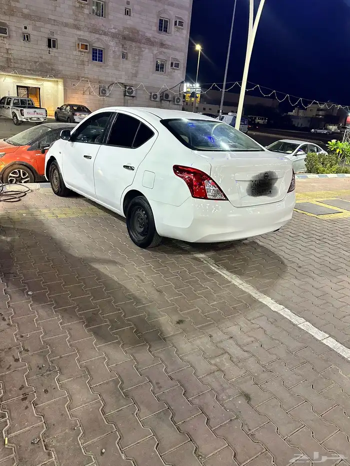 نيسان صني 2012 0