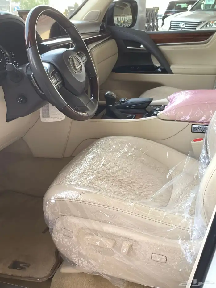 للكزس LX570 سعودي 2020 7