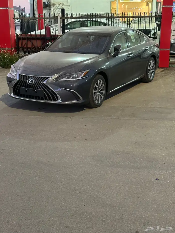 لكزس 2025 ES350 فئه AA 10