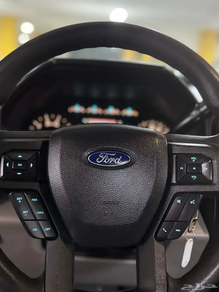 فورد F150 2018 نضييف 8 سلندر دبل (10 نمر ) 32
