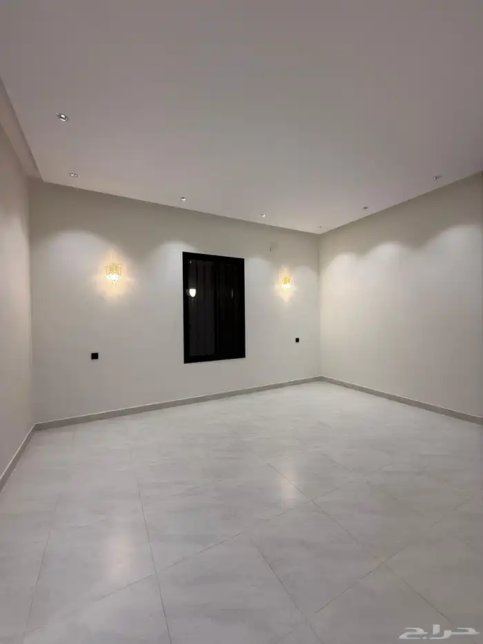 للبيع ارواف ارضيه ورواف علويه ابها المحاله بحواش من 720 الف 5