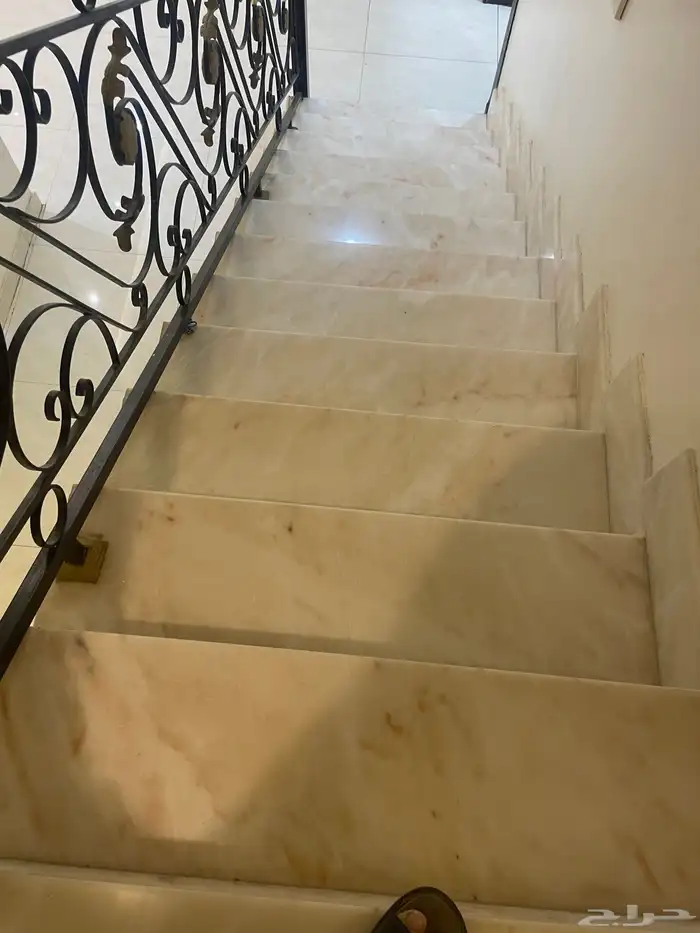 فيلا فاخره للايجار في حي النهضة خلف لولو 7