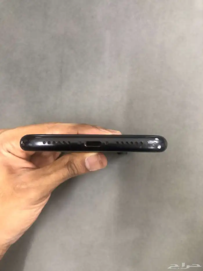 آيفون Xr اسود 4