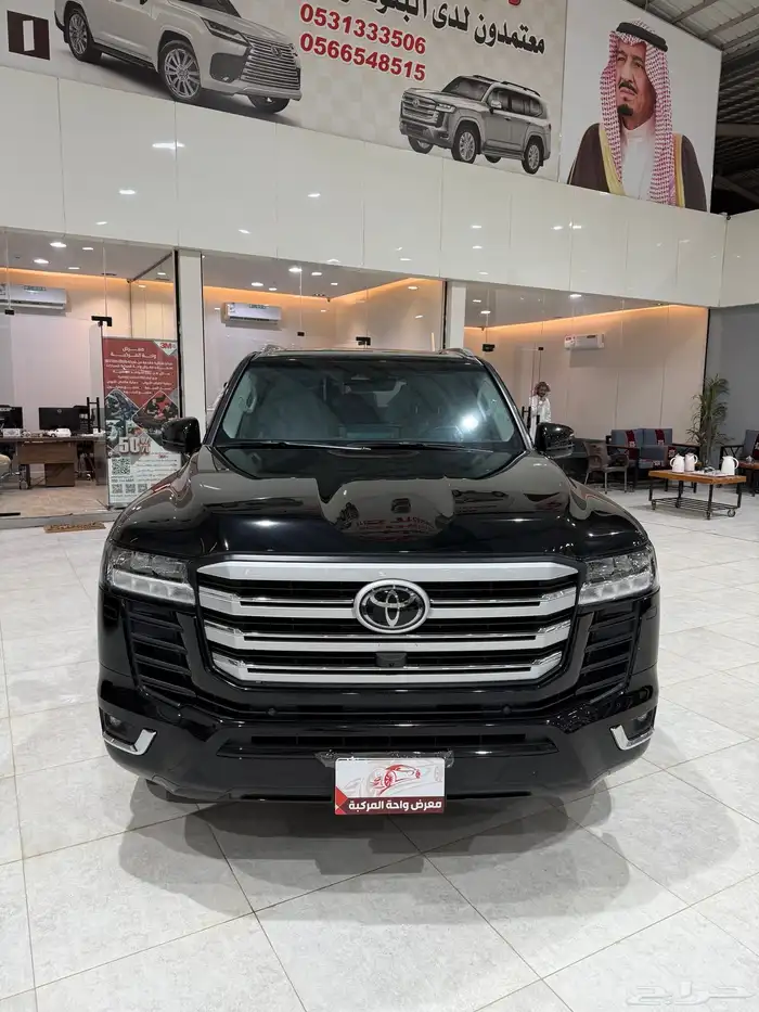 لاندكروزر L4 سعودي 2025 اسود شبه جديد 0