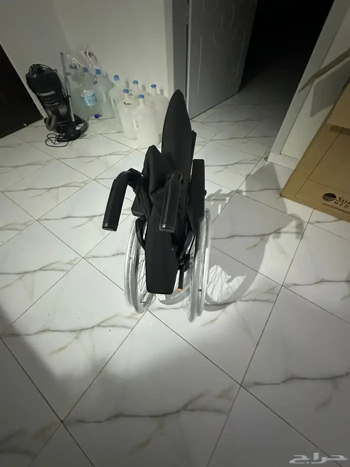 عربيه طبيه جديده بي الكرتون 5